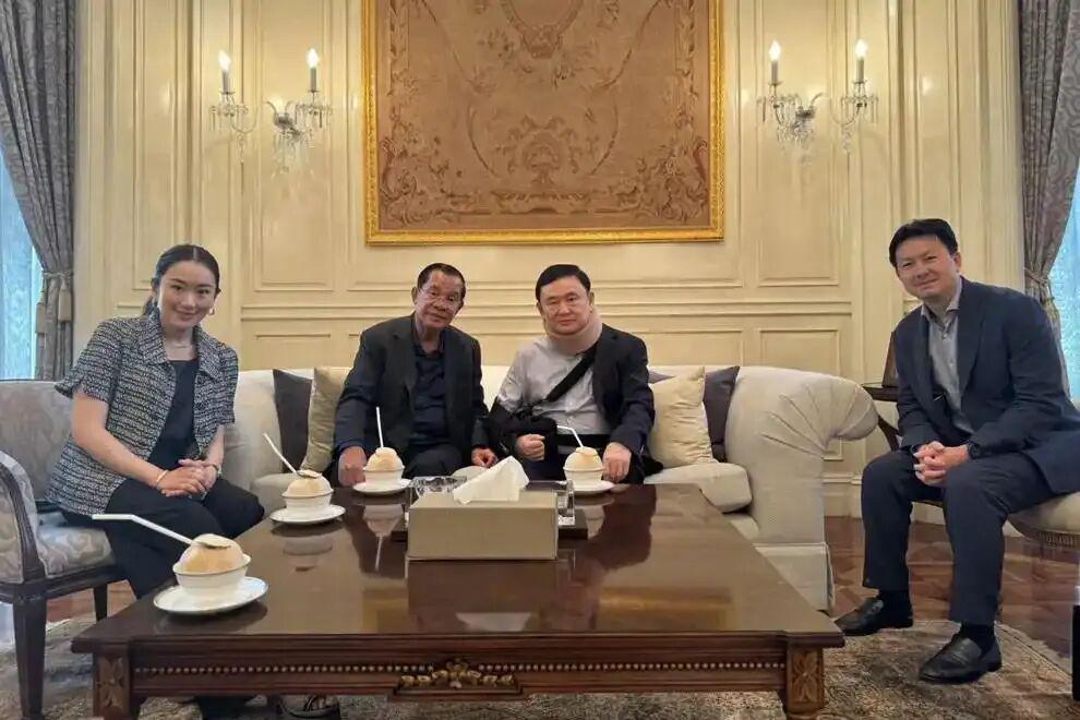 FIFA世俱杯官网-泰国产生新总理，此前一天他信又跑了！