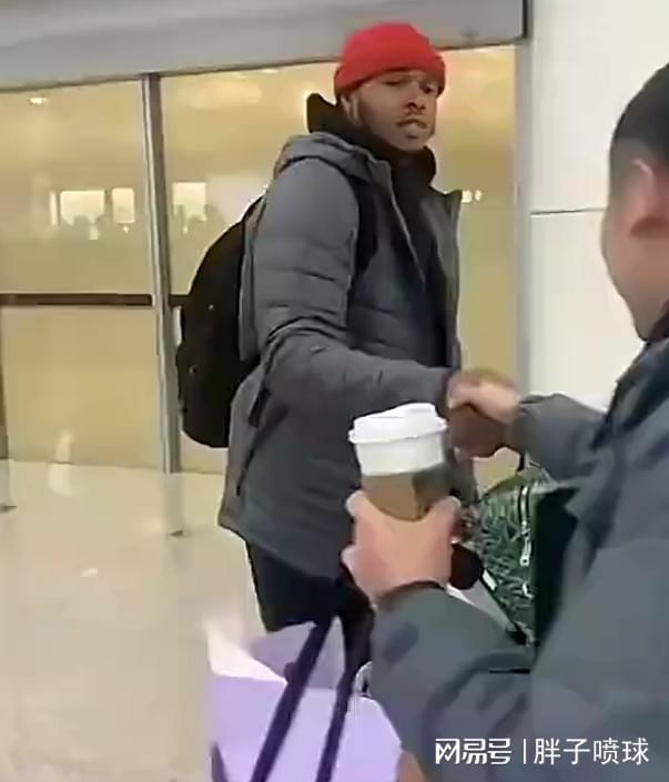 官方投注站-态度积极！辽篮新援主动加练 仍被球迷怼像三个月没打球
