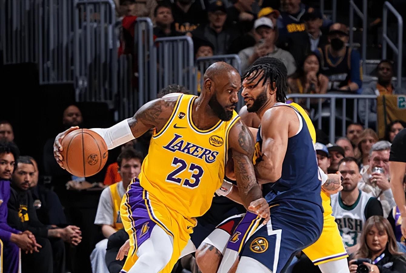 世俱杯-艾顿伤退!湖人16分大逆转,詹姆斯创2大NBA神迹,东契奇大号三双