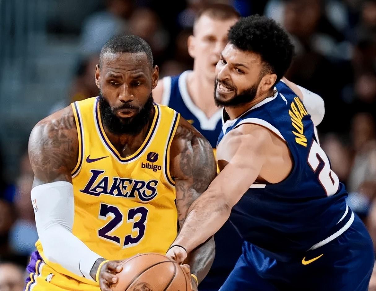 世俱杯-艾顿伤退!湖人16分大逆转,詹姆斯创2大NBA神迹,东契奇大号三双