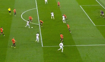 1665000692543048692.gif 安全下注-【欧冠】罗德里戈传射 维尼修斯破门 皇马2比1胜