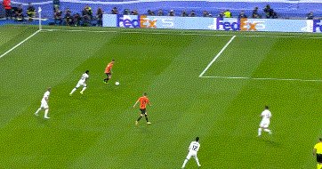 1665003490135050155.gif 安全下注-【欧冠】罗德里戈传射 维尼修斯破门 皇马2比1胜